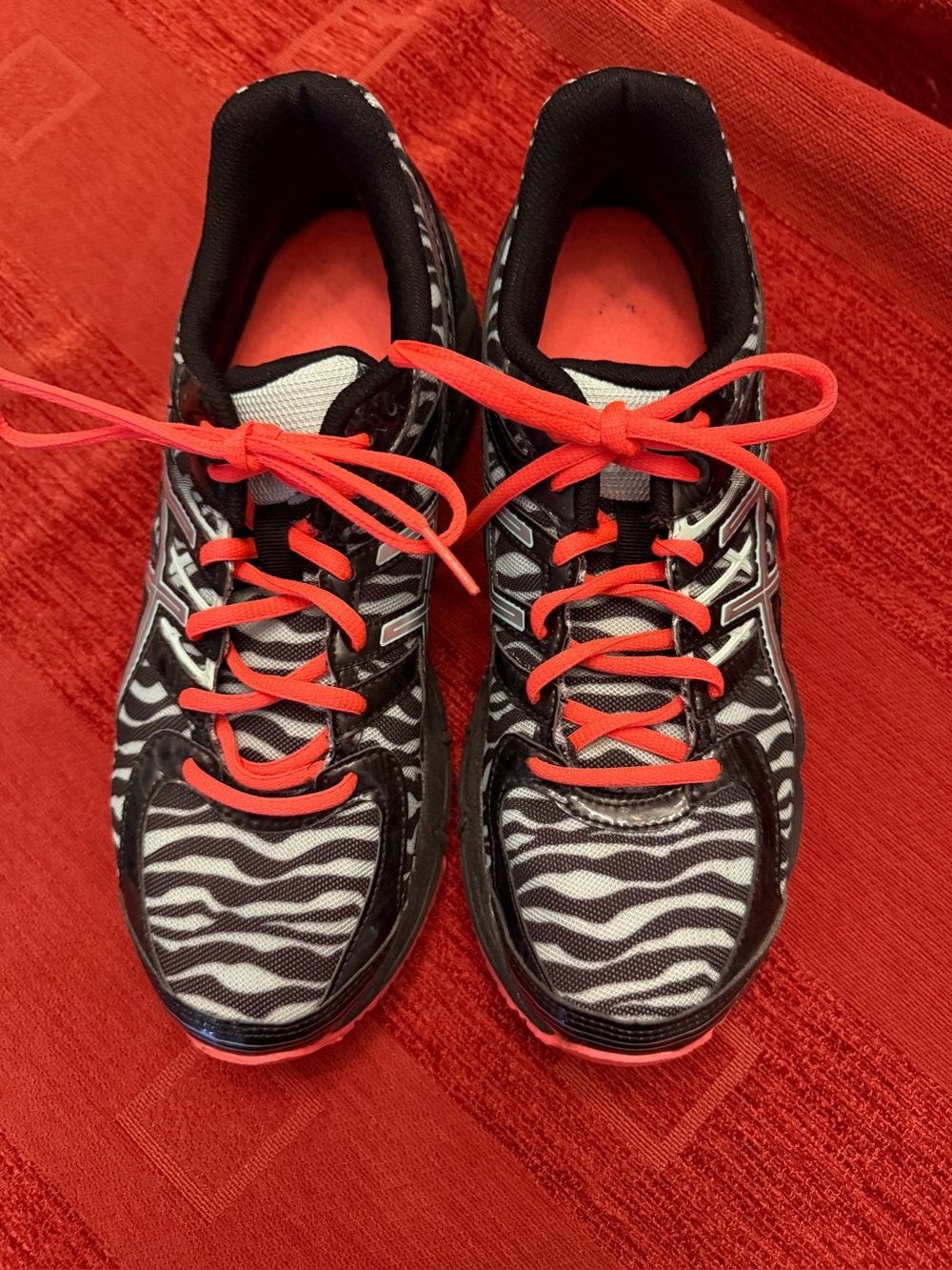 Black and White Zebra ASICS Gel Duomax Athletic Shoes with Pink Trim, Size 9
